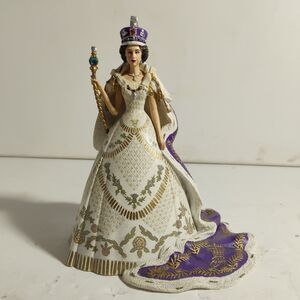 The Coronation of Queen Elizabeth II Figurine Hamilton Collection 2013 Numbered